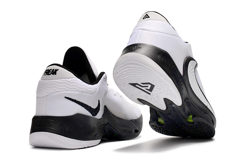 Nike Zoom Freak 4 TB White Black